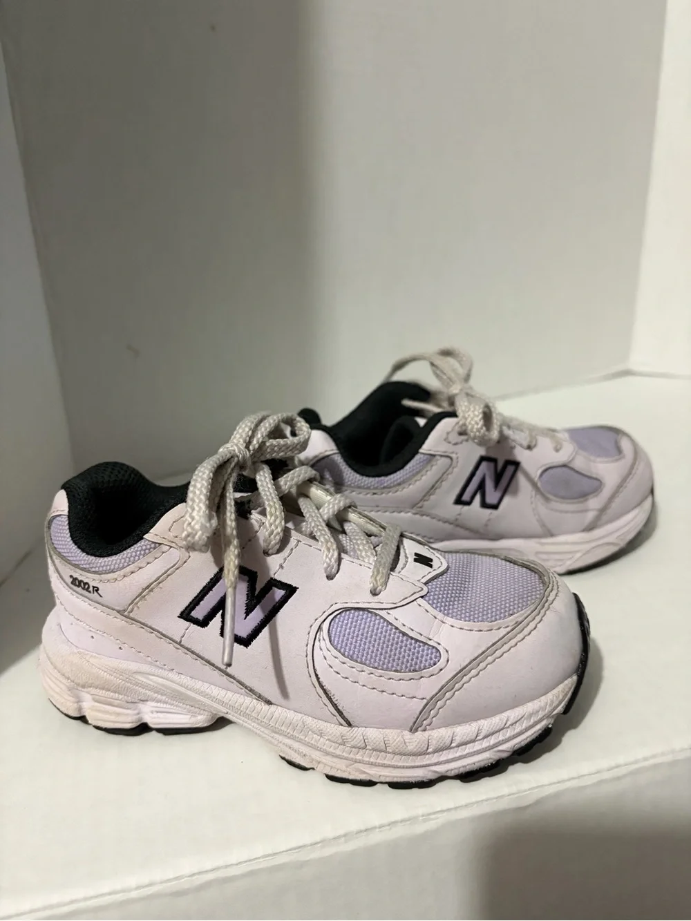 New Balance 2002R Toddler Sneakers Size 9 Light Purple Black